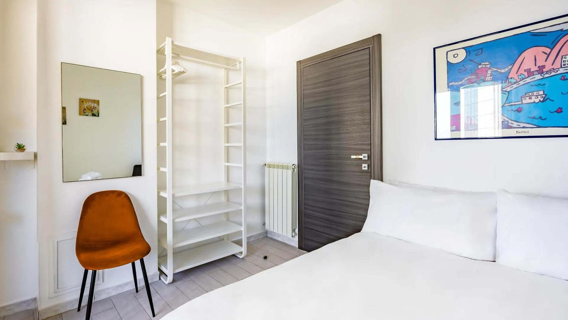 Casa Kenzo With Parking By Napoliapartments
