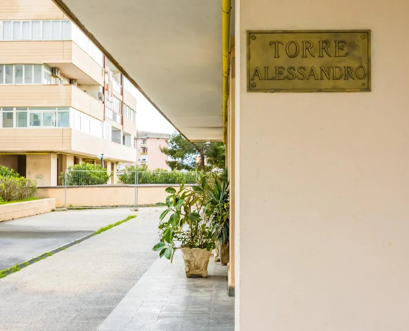 Casa Kenzo With Parking By Napoliapartments Naples