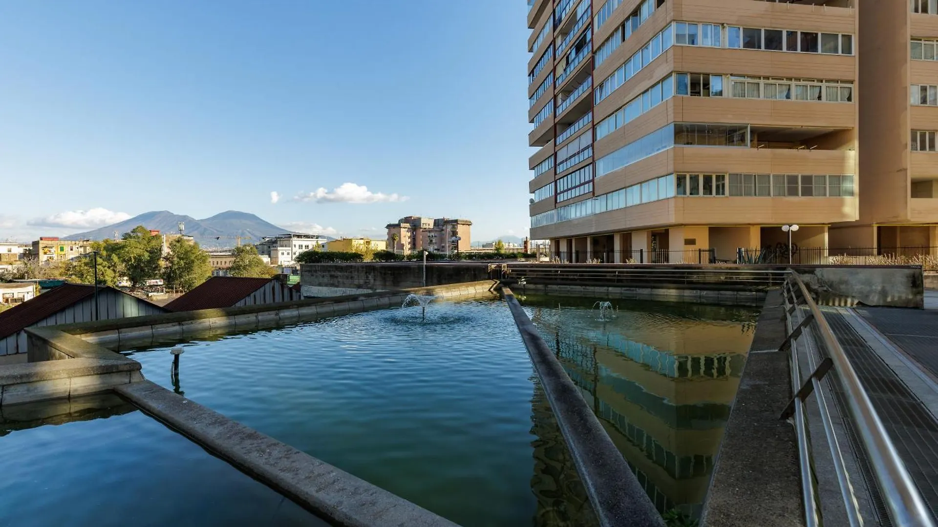 Casa Kenzo With Parking By Napoliapartments 0*, Naples Italy