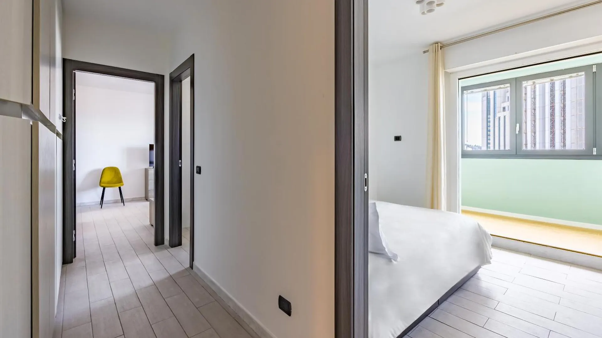 Casa Kenzo With Parking By Napoliapartments Апартаменты