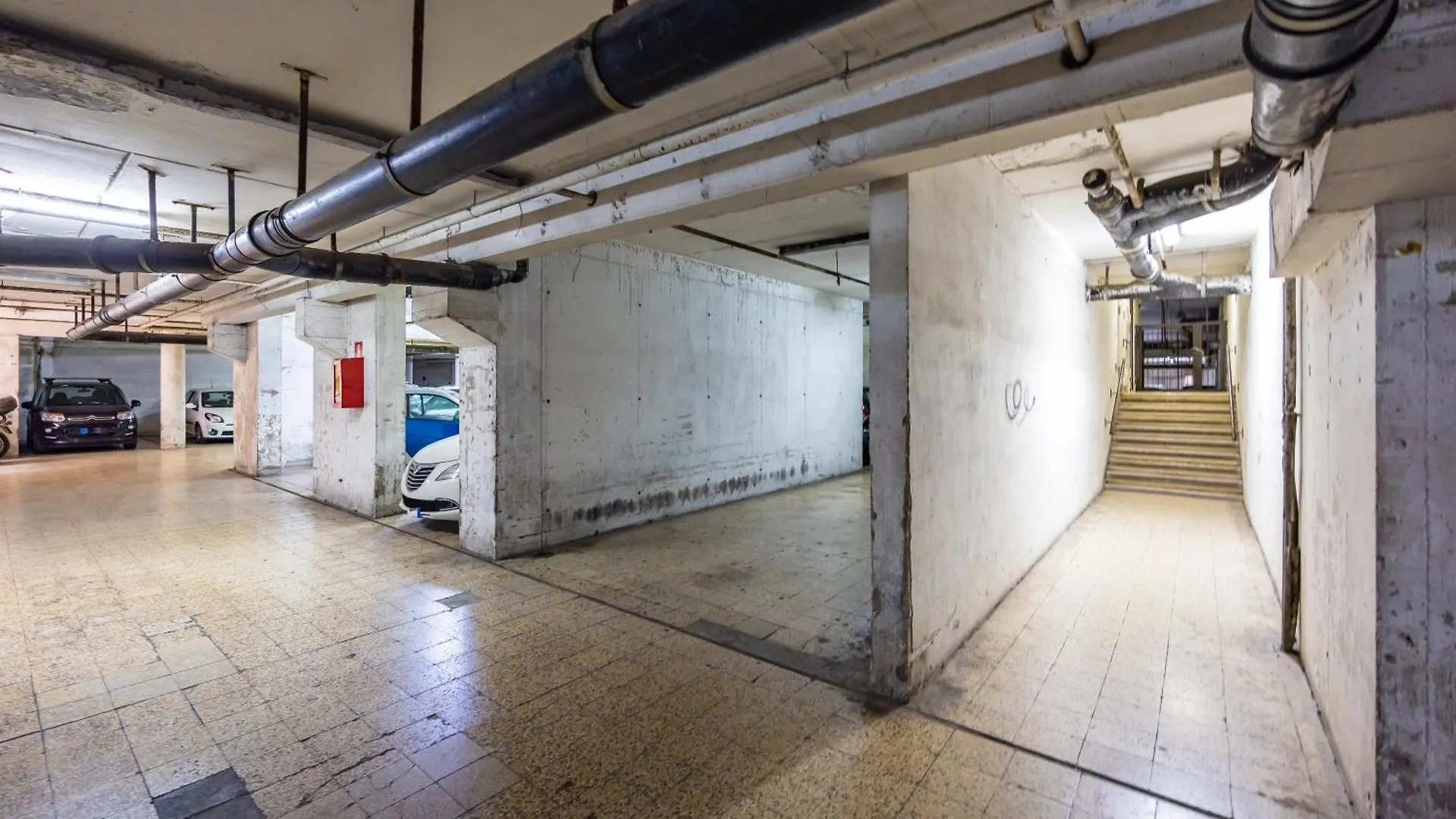 Casa Kenzo With Parking By Napoliapartments Naples