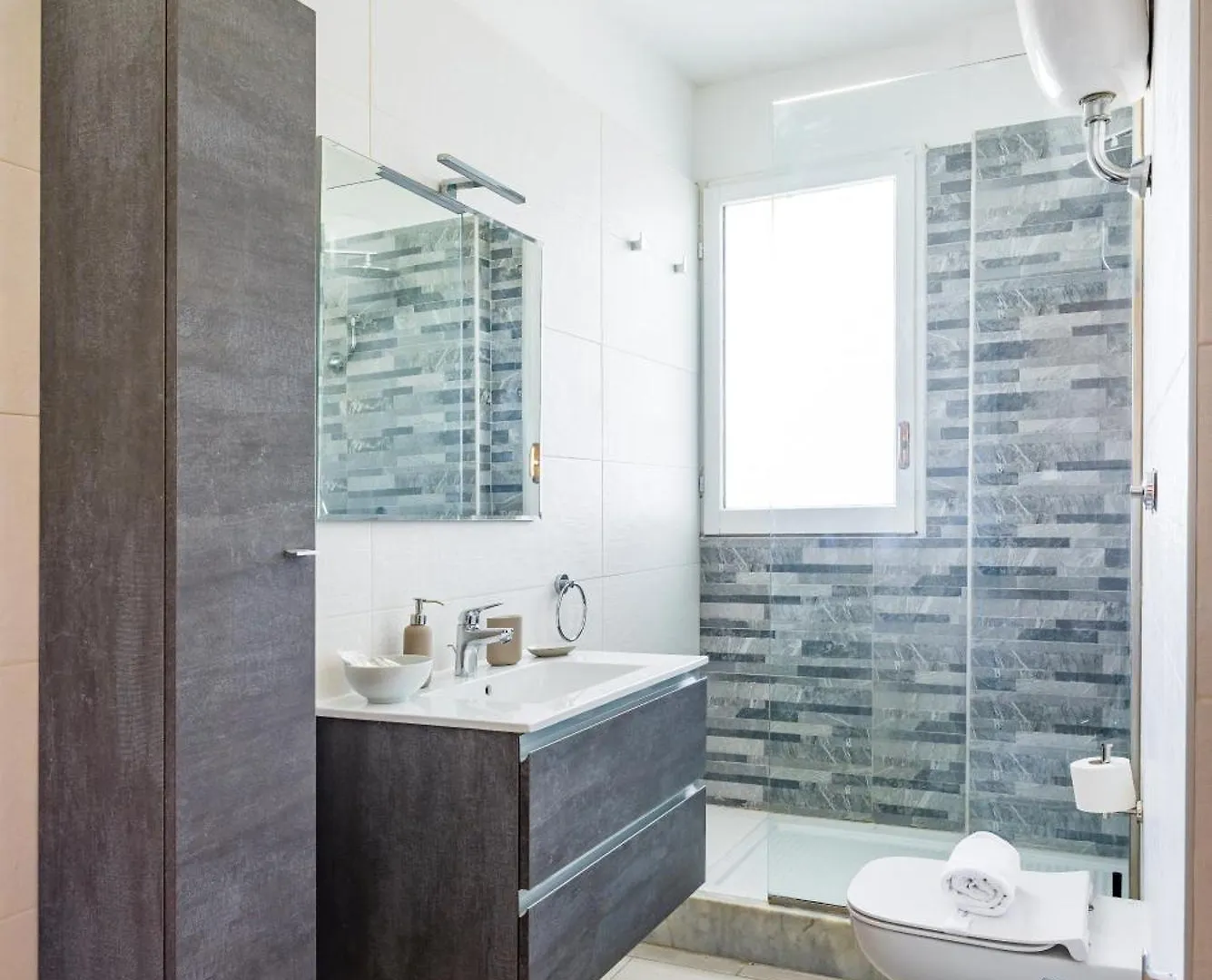 Apartment Casa Kenzo With Parking By Napoliapartments