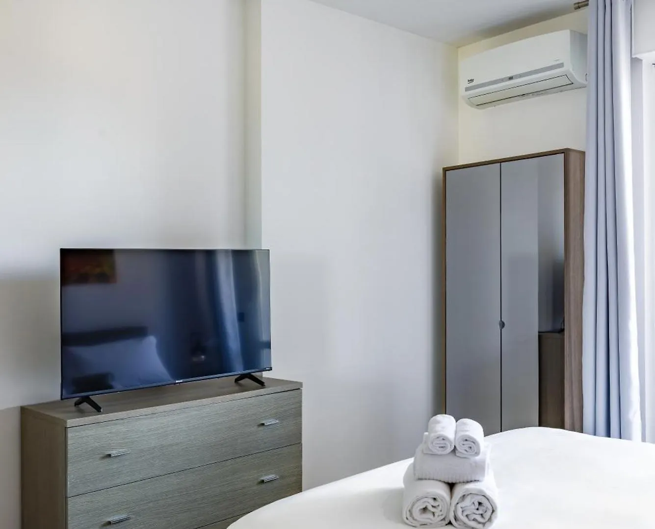 Apartman Casa Kenzo With Parking By Napoliapartments