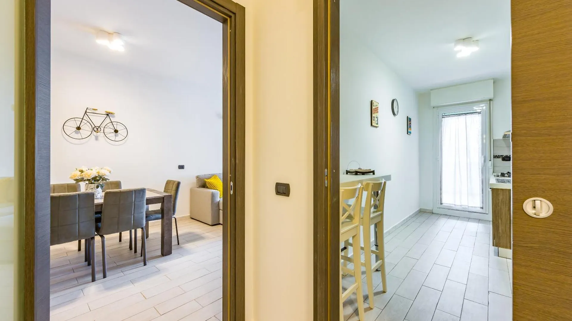 Casa Kenzo With Parking By Napoliapartments 0*, Nápoly
