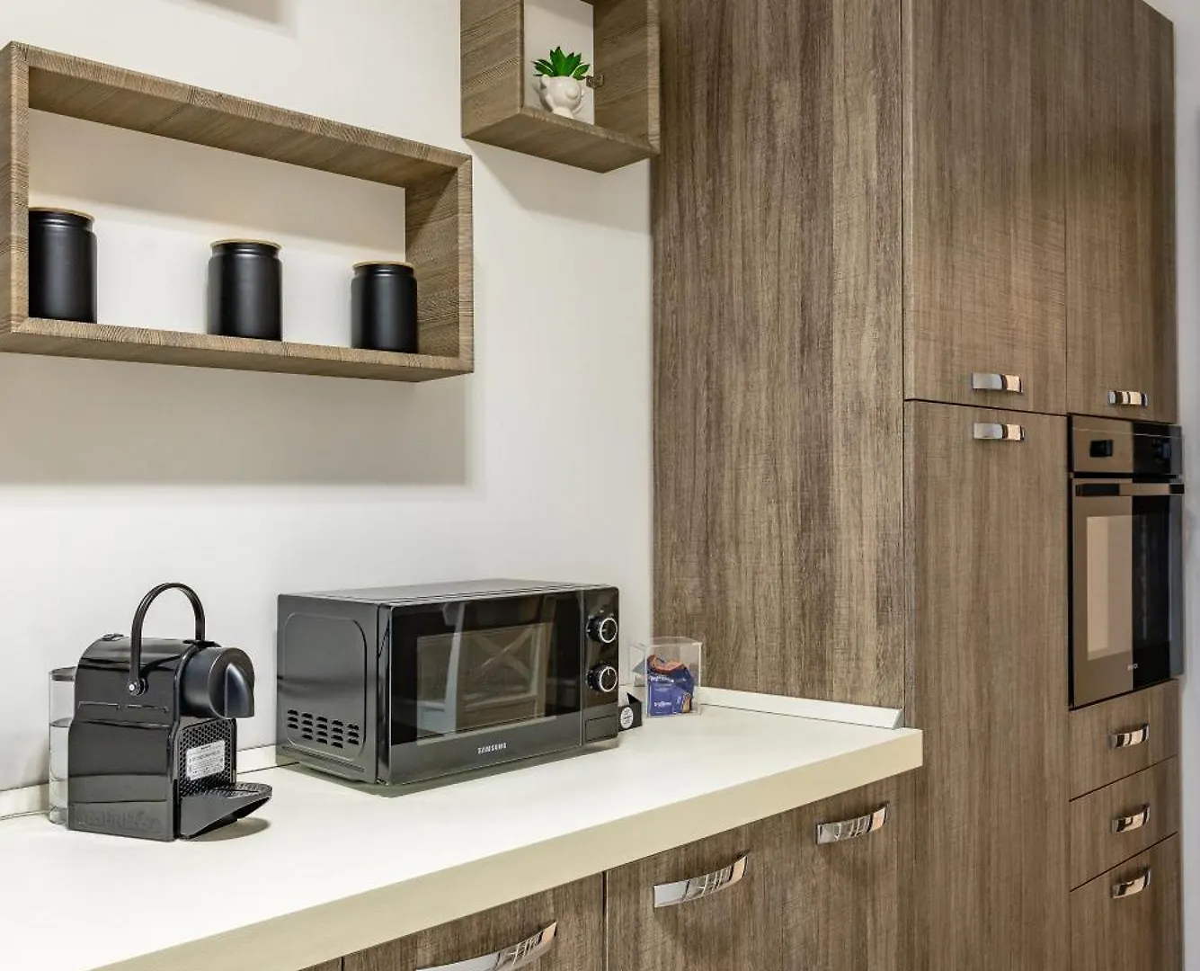 Casa Kenzo With Parking By Napoliapartments